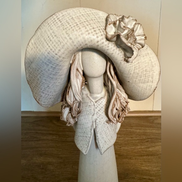 Veronica Ballan Rawlinson Alnwick Studio Pottery Standing Lady Faceless Figurine - Picture 2 of 9